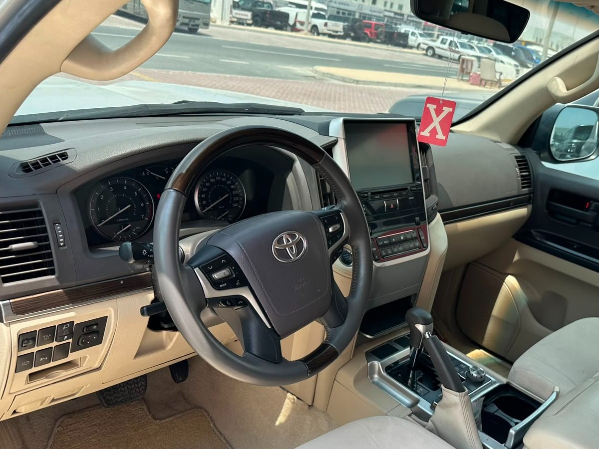 Toyota Land Cruiser GX.R 2020 - Image 4