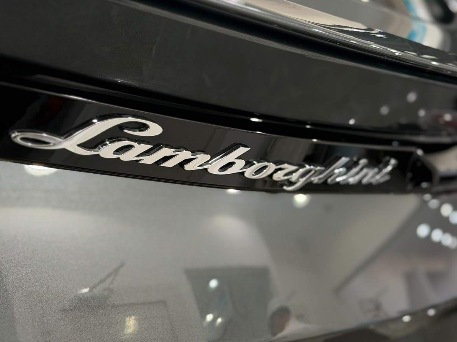Lamborghini Urus 2019 — photo 11 for sale in Qatar