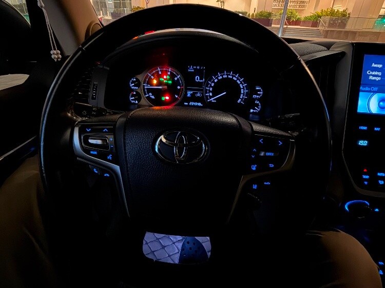 Toyota Land Cruiser VX.S 2016 — photo 12 for sale in Qatar