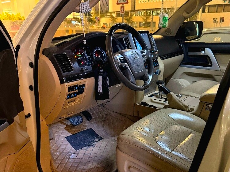 Toyota Land Cruiser VX.S 2016 — photo 13 for sale in Qatar