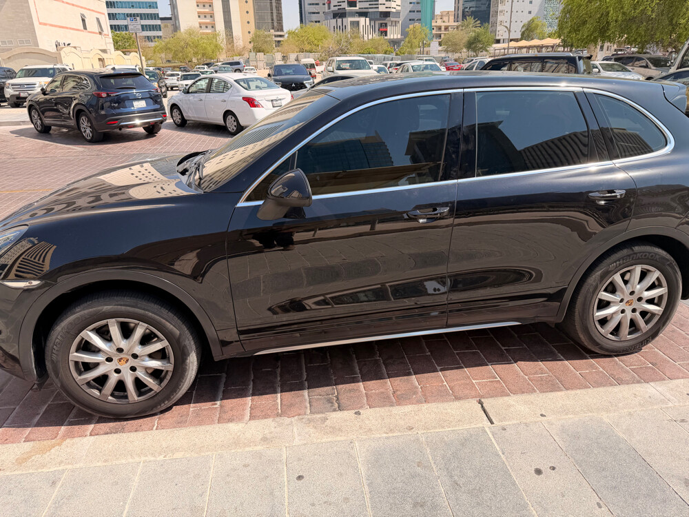 Porsche Cayenne 2013 - Image 2