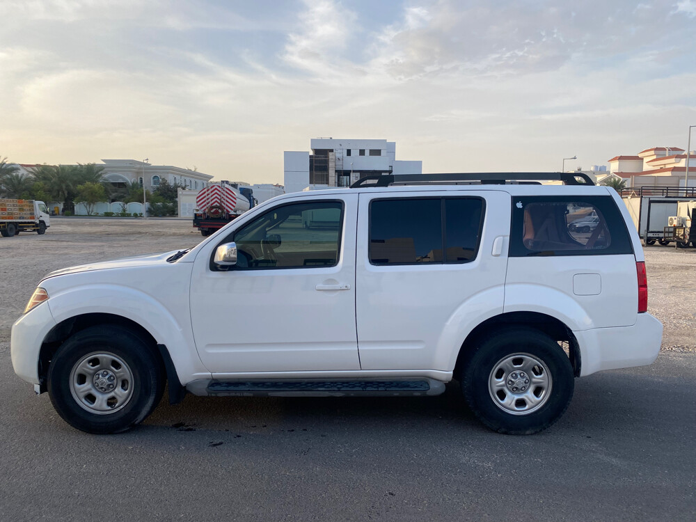 Nissan Pathfinder 2010 - Image 3