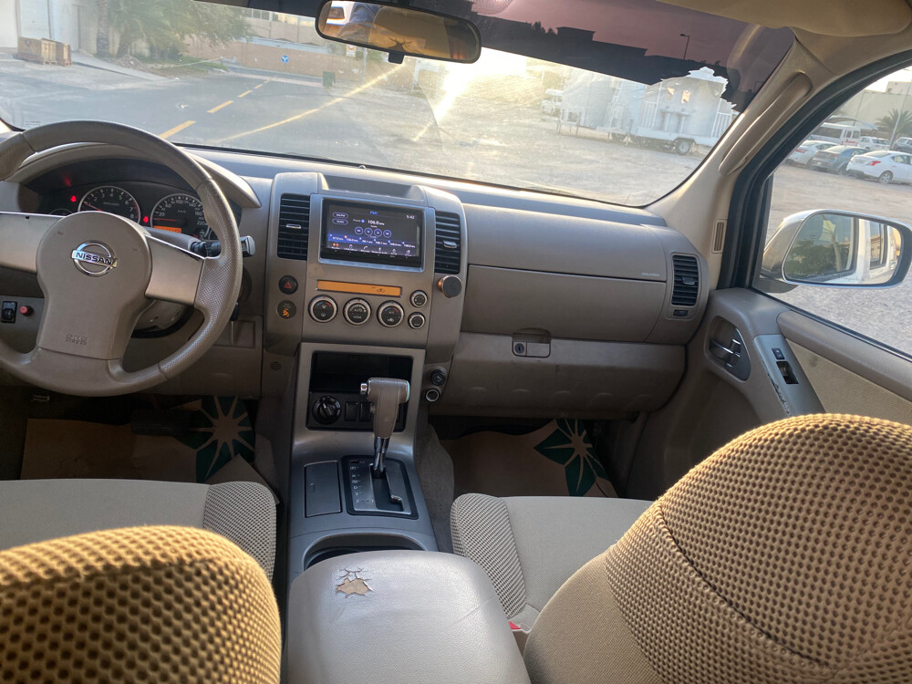 Nissan Pathfinder 2010 — photo 9 for sale in Qatar