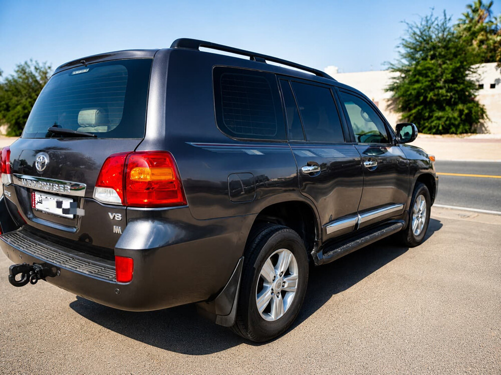 Toyota Land Cruiser GX.R 2014 - Image 3