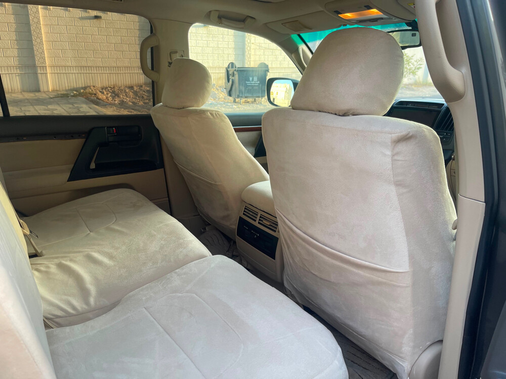 Toyota Land Cruiser GX.R 2014 — photo 11 for sale in Qatar
