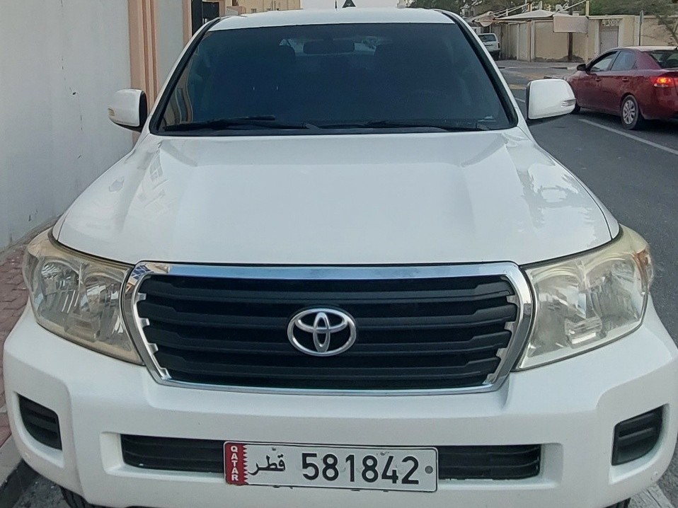 Toyota Land Cruiser G standard 2014