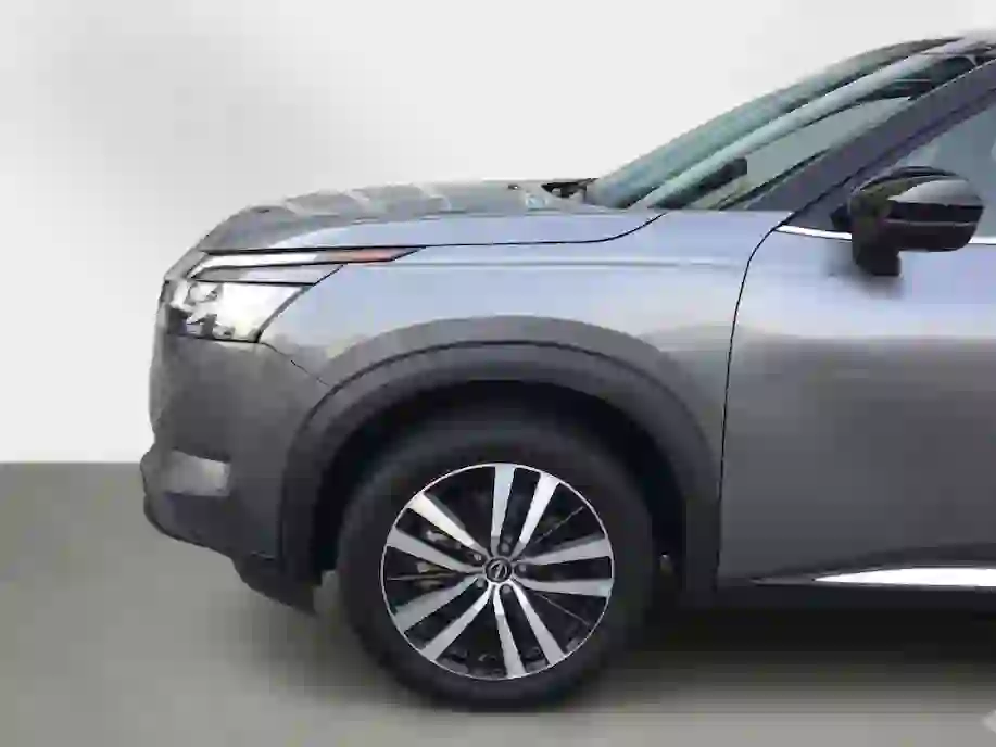 Nissan Pathfinder SL 2024 - Image 4