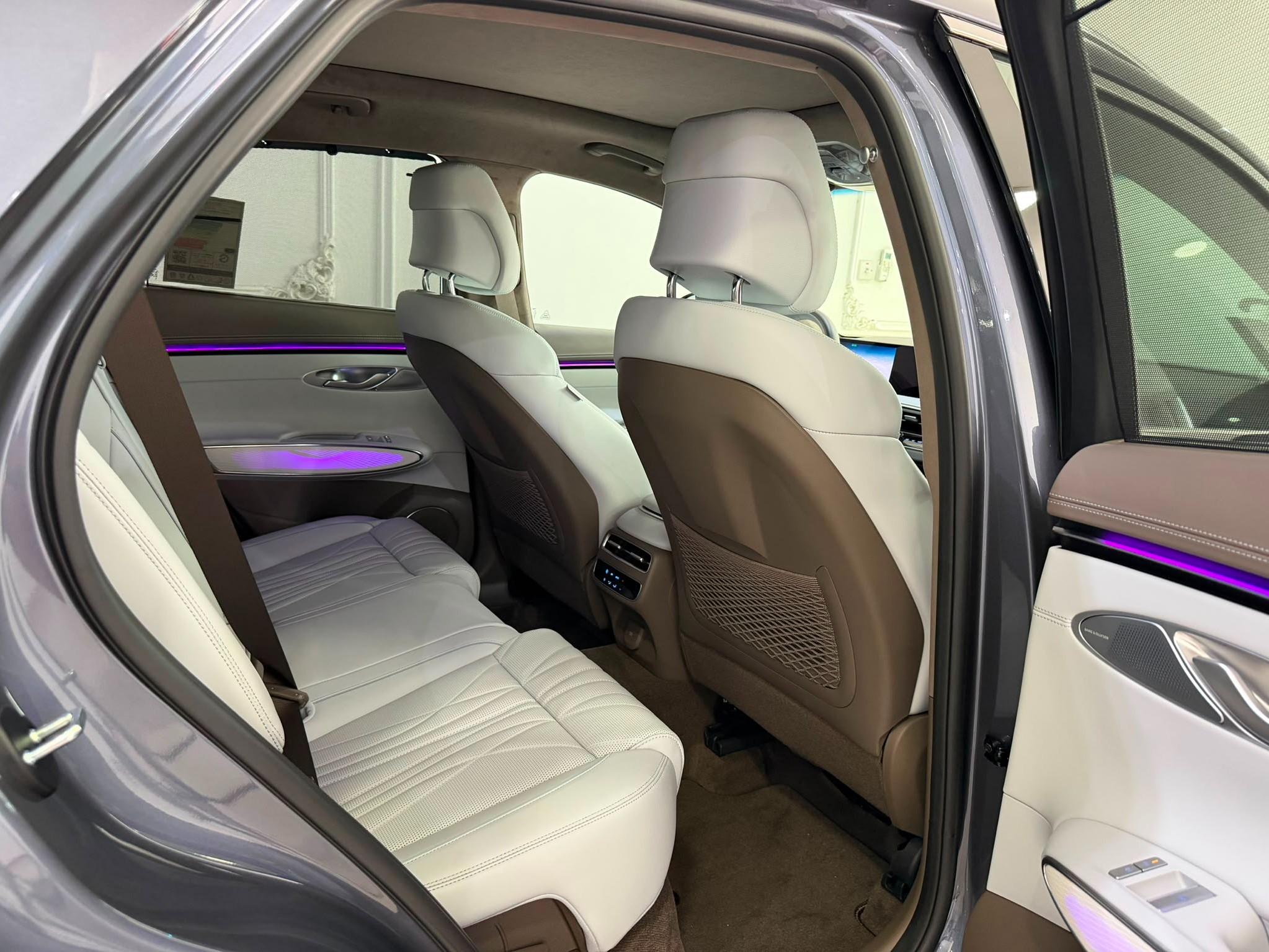 Genesis GV70 2025 — photo 11 for sale in Qatar