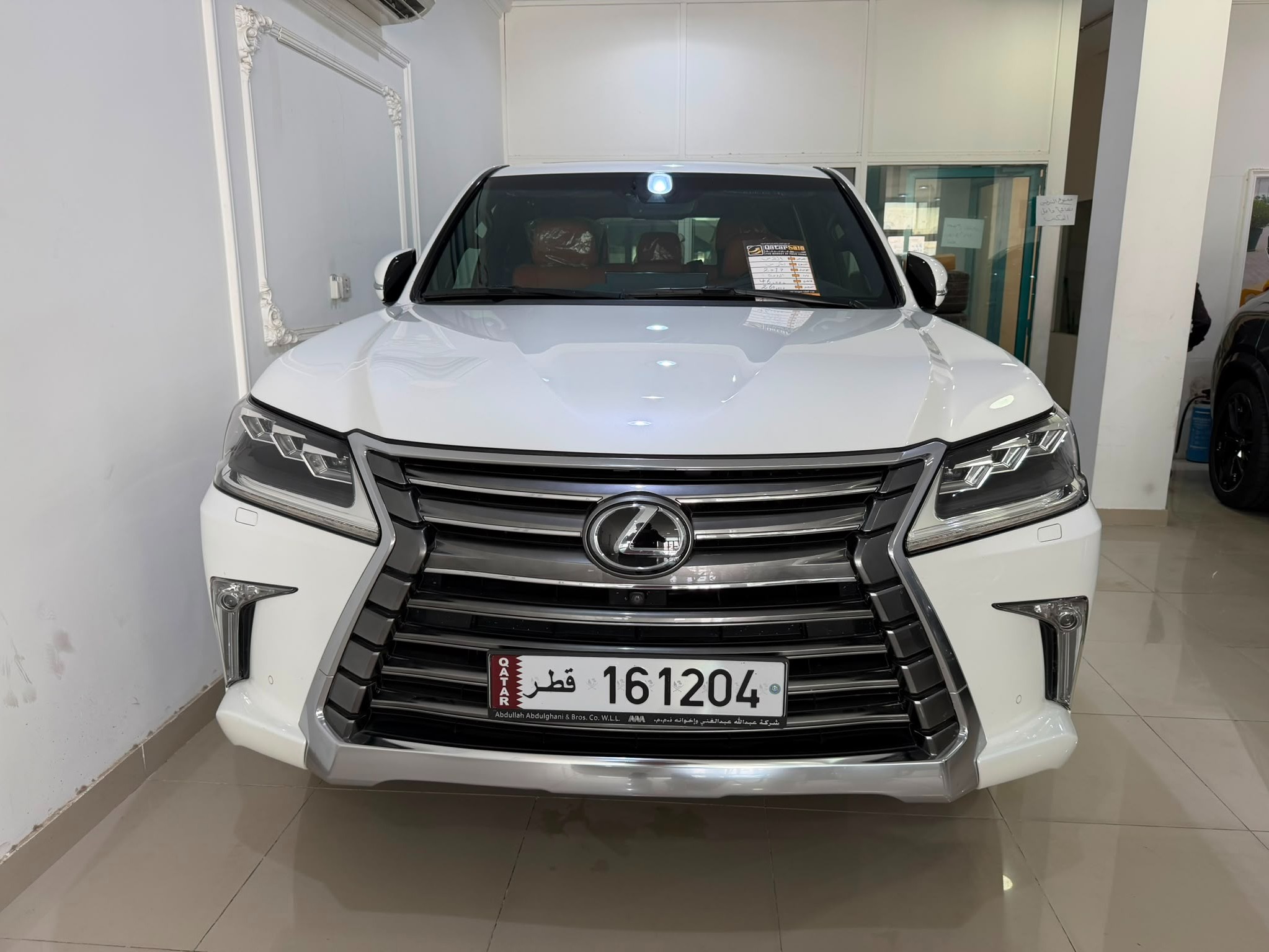 Lexus LX 570 S 2017 - Image 2