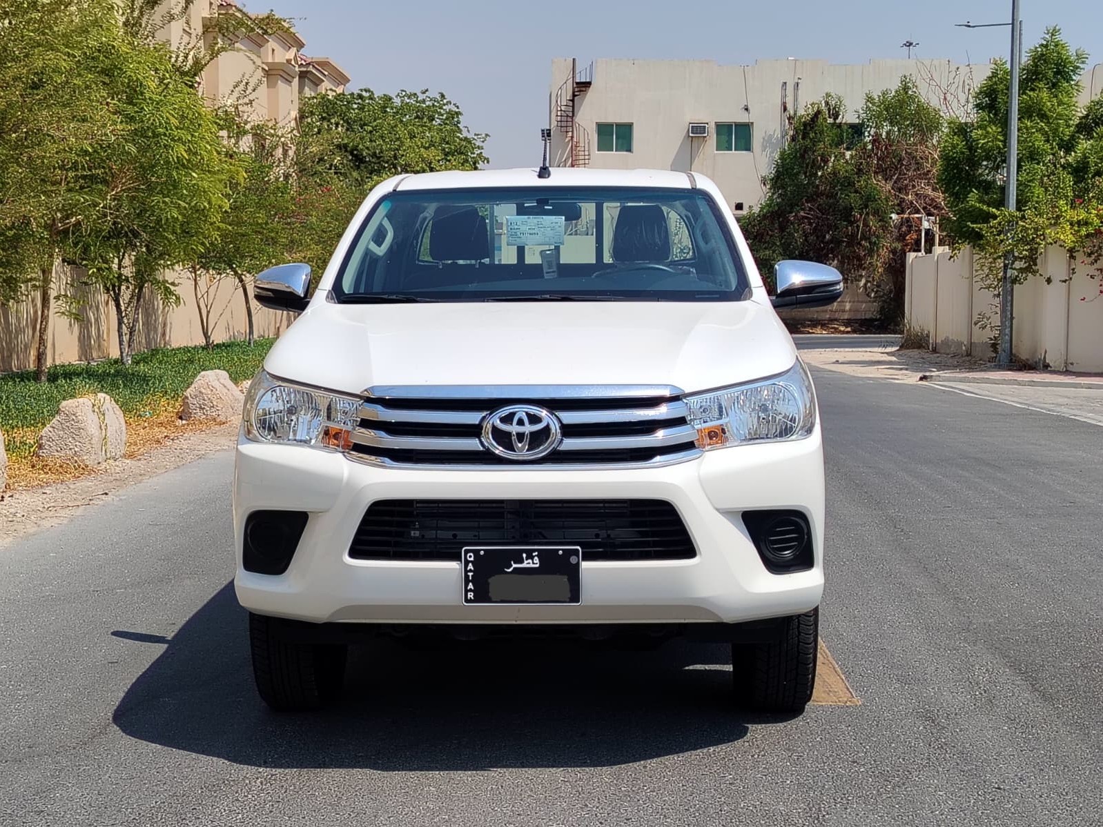 Toyota Hilux 4WD Diesel  2026 - Image 2