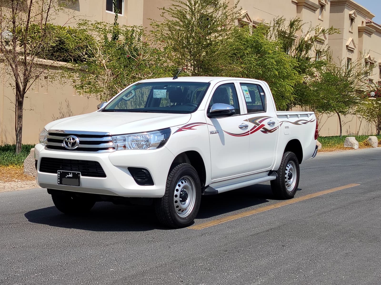 Toyota Hilux 4WD Diesel  2026 - Image 3