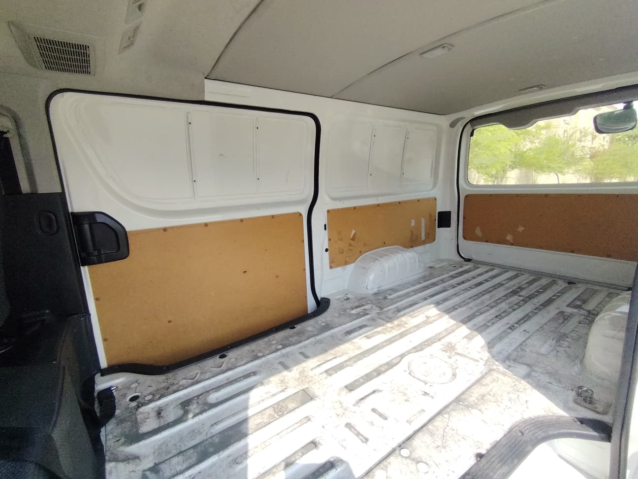 Toyota Hi-Ace 2022 — photo 11 for sale in Qatar