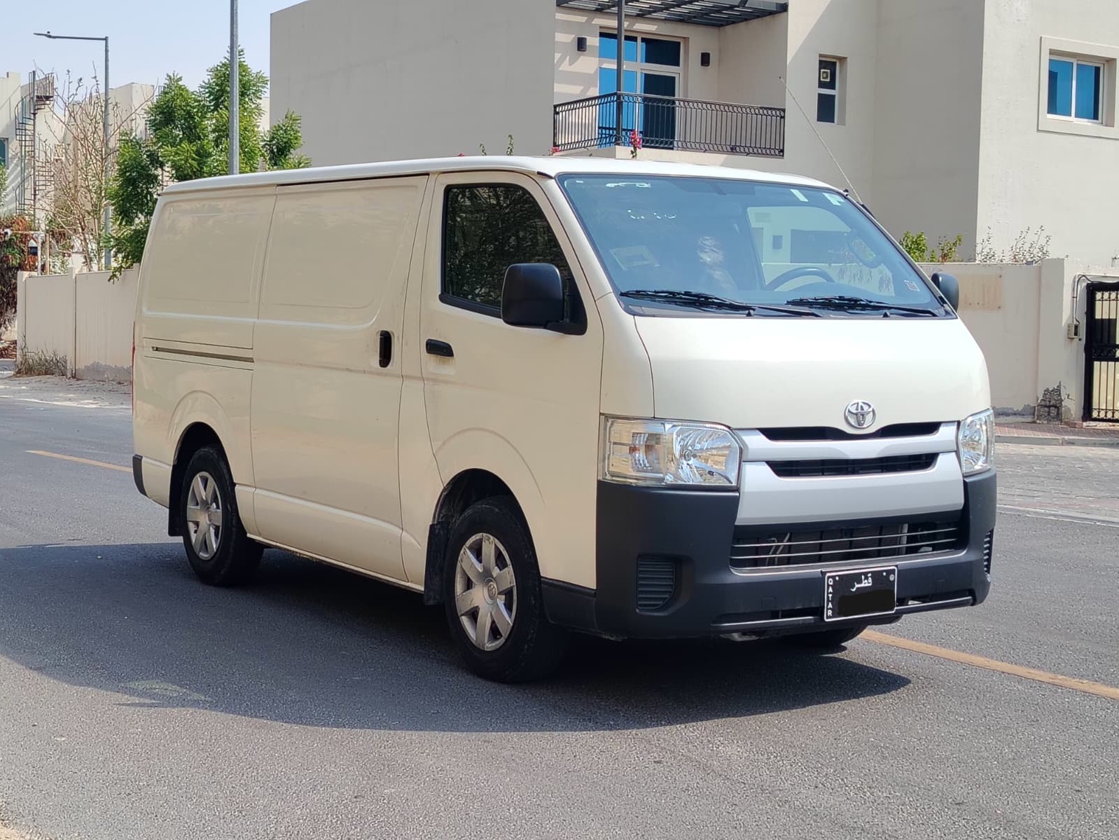 Toyota Hi-Ace 2022