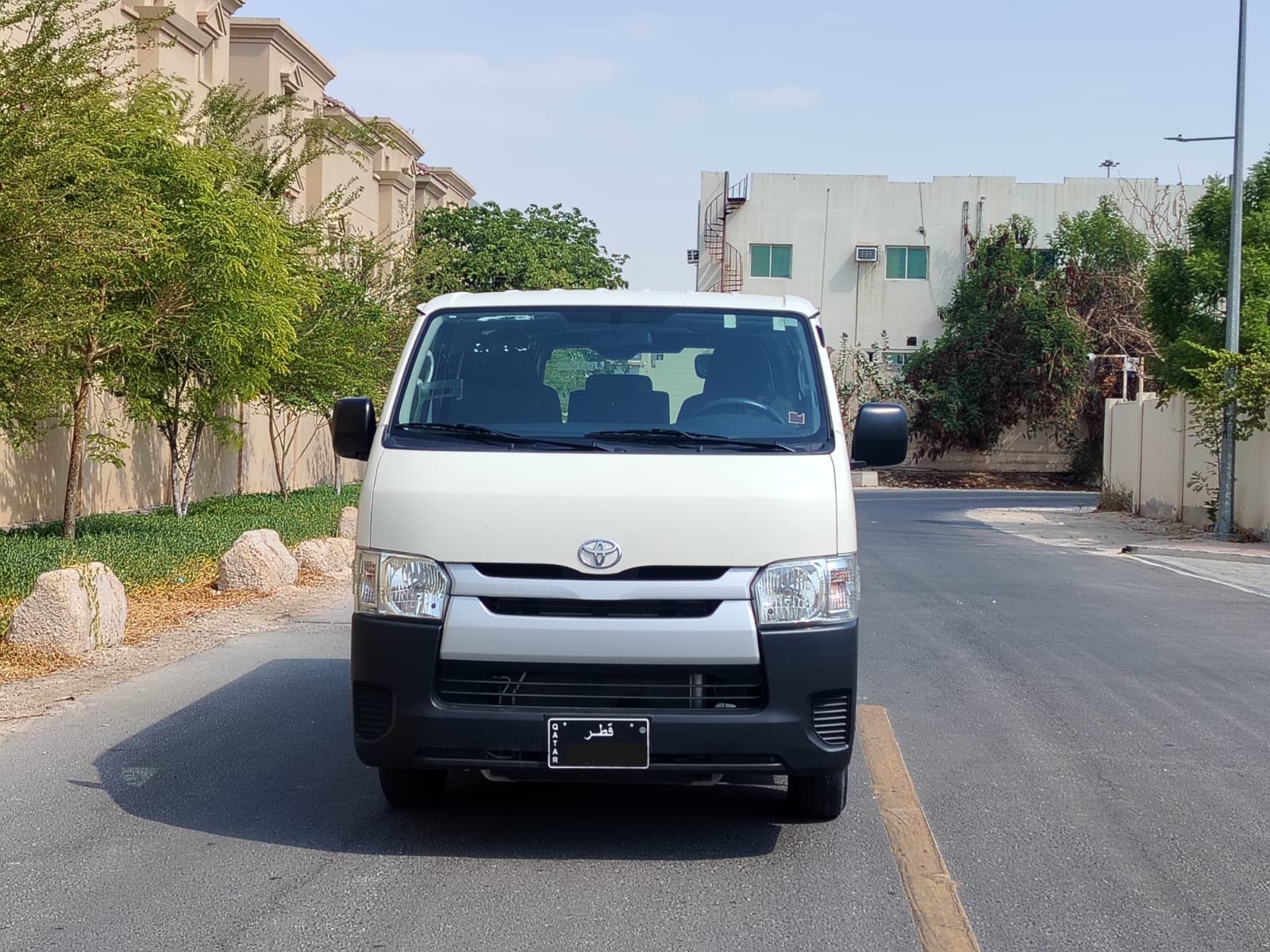 Toyota Hi-Ace 2022 - Image 2