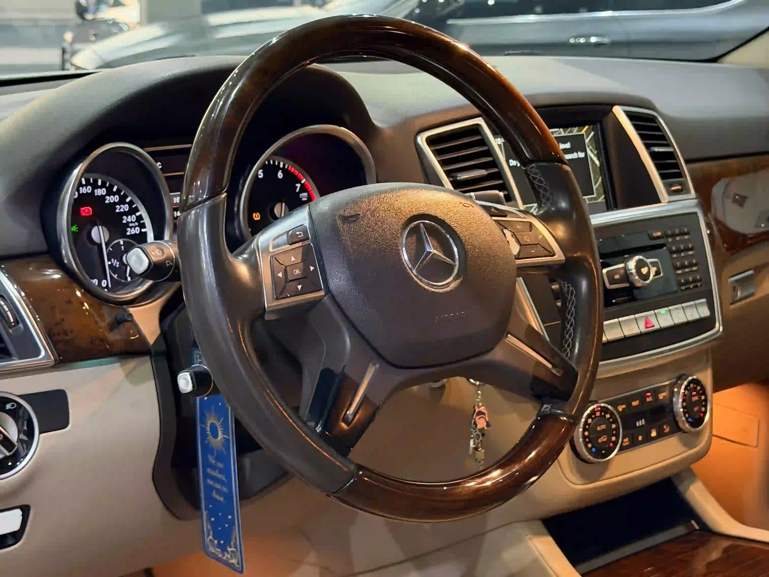Mercedes-Benz ML-Class 400 2015 - Image 4