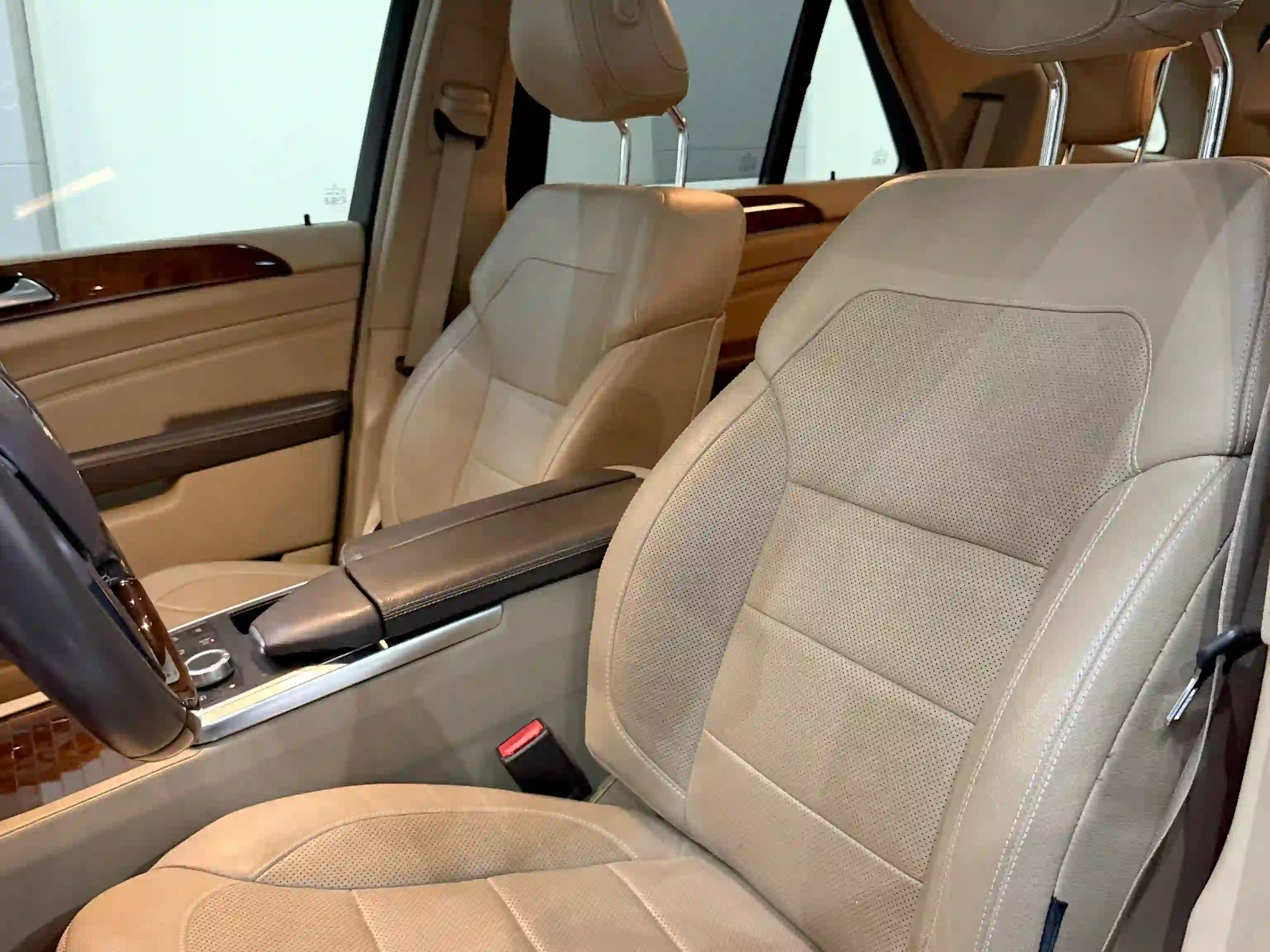 Mercedes-Benz ML-Class 400 2015 — photo 10 for sale in Qatar