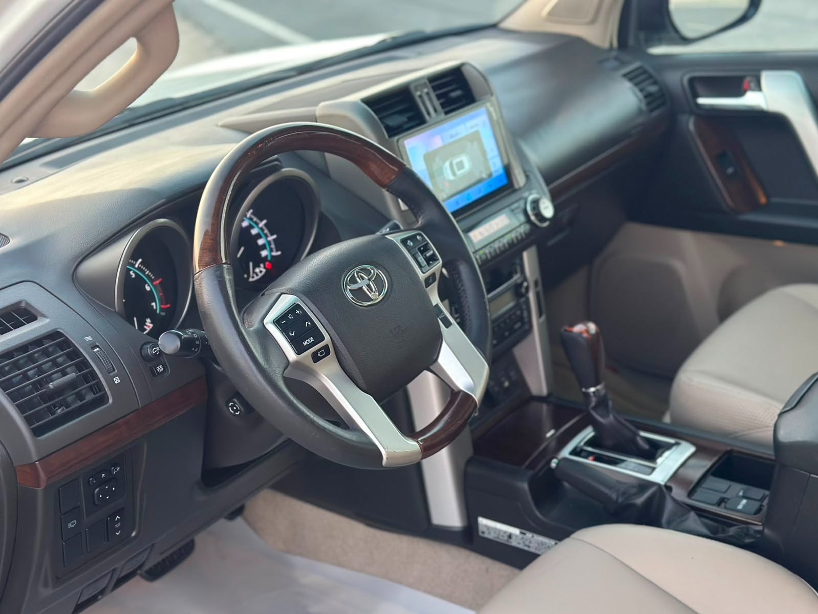 Toyota Prado TXL 2012 — photo 4 for sale in Qatar