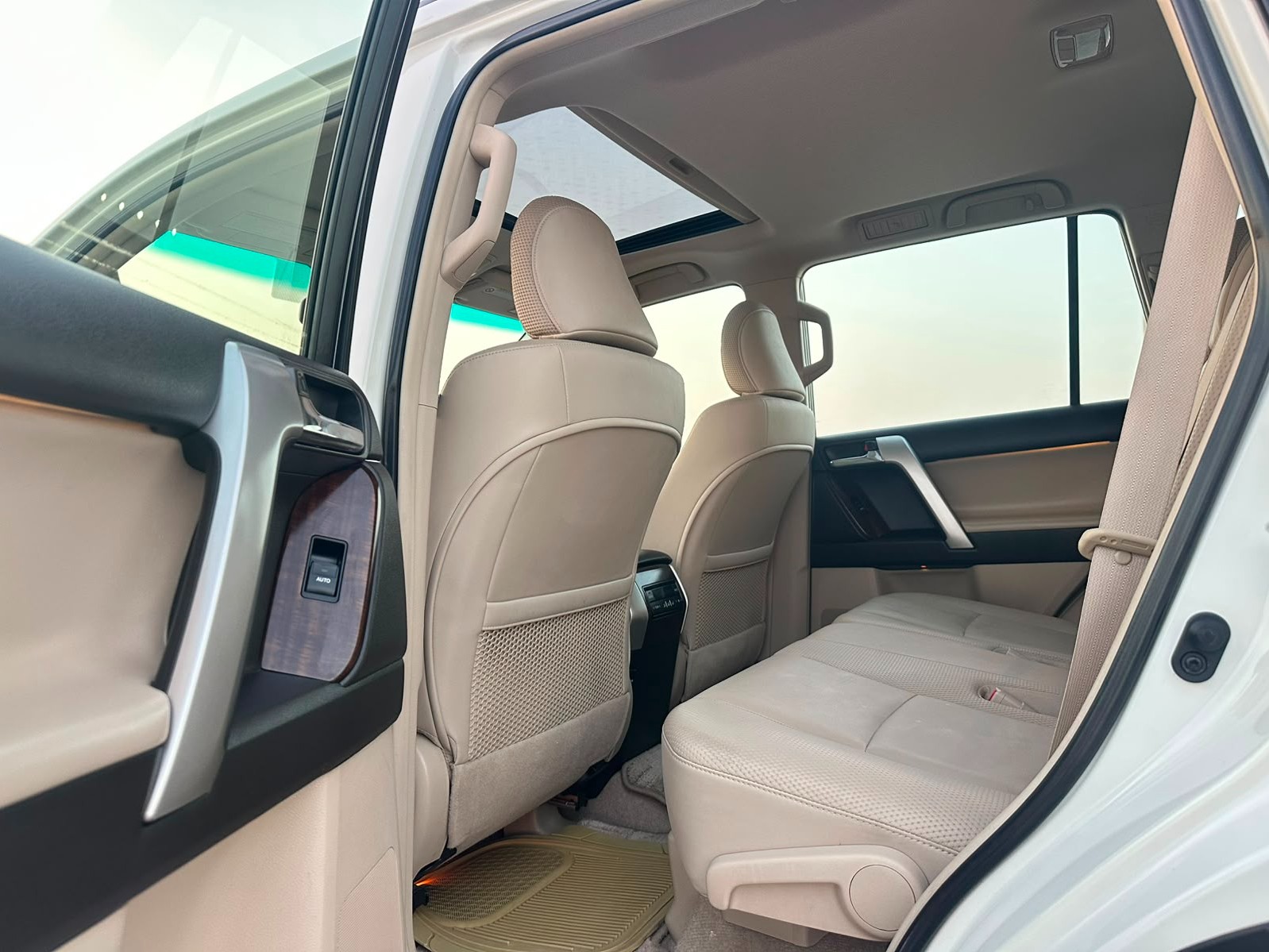Toyota Prado TXL 2012 — photo 11 for sale in Qatar
