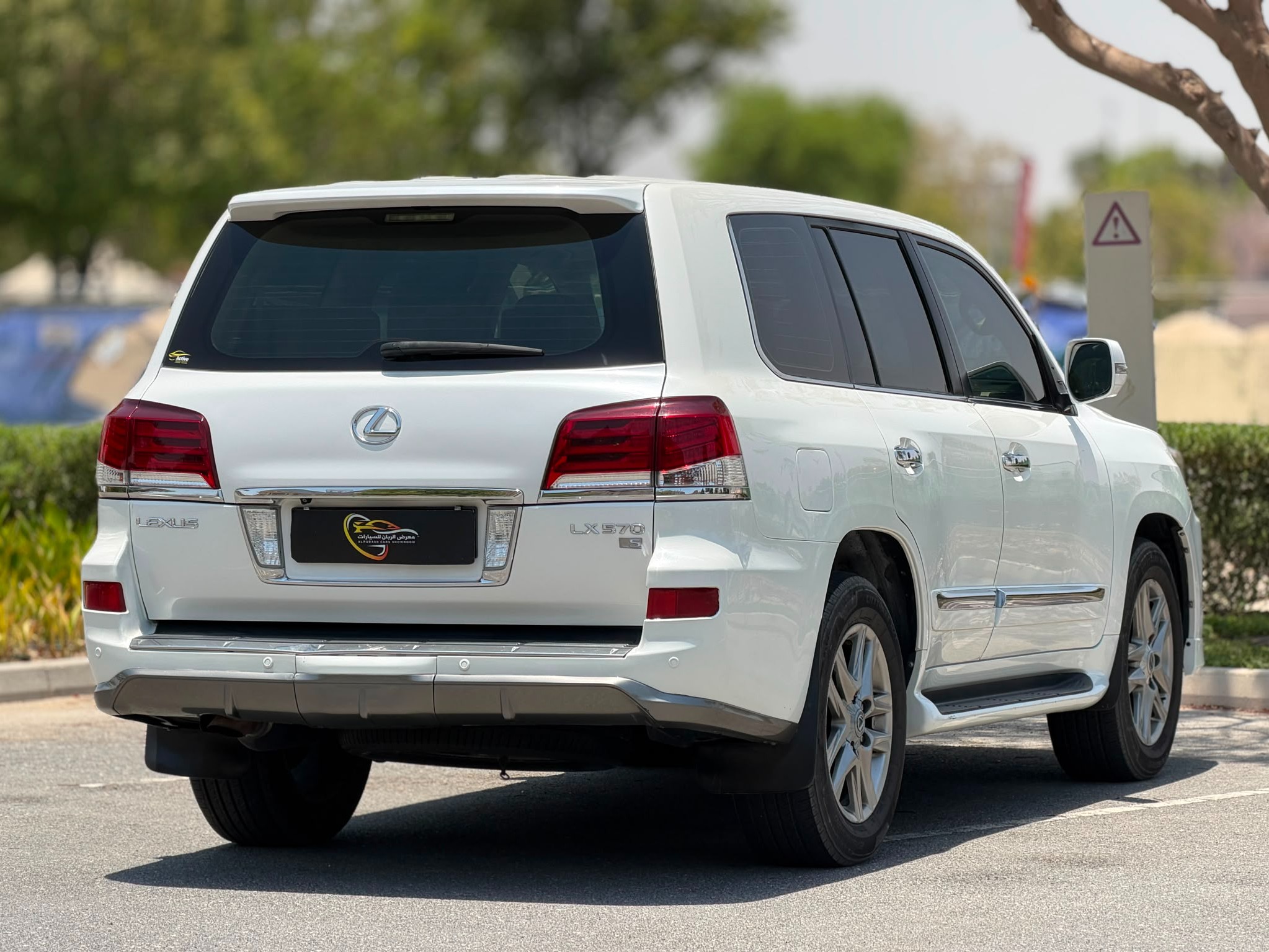 Lexus LX 570 S 2012 — photo 10 for sale in Qatar