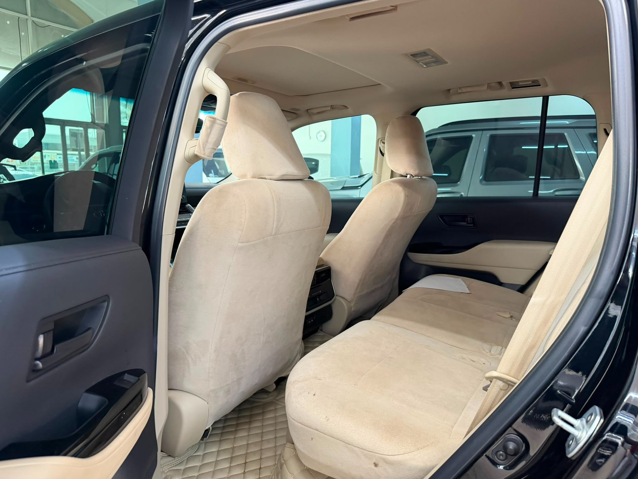 Toyota Land Cruiser GXR v6 2023 — photo 10 for sale in Qatar