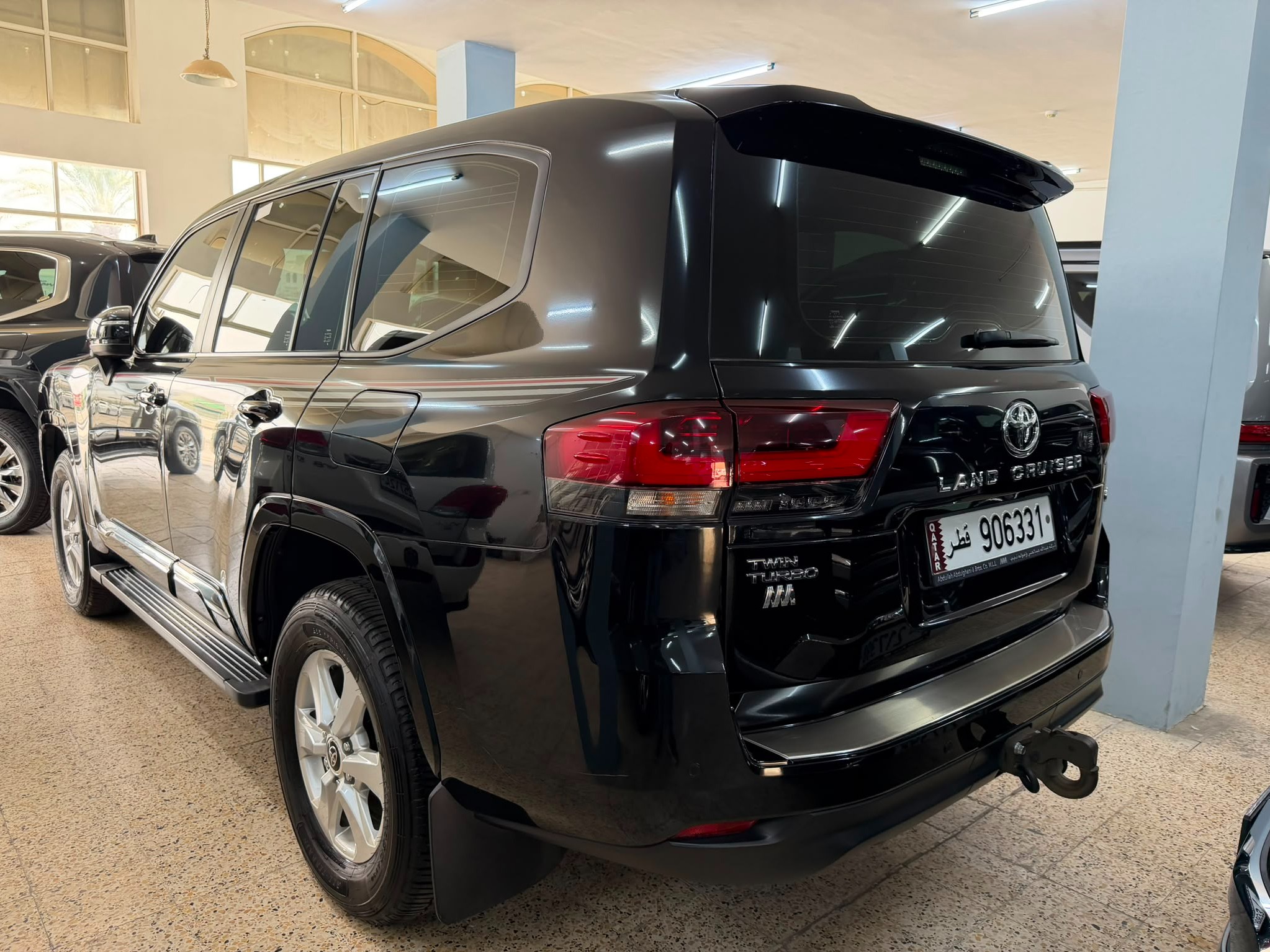 Toyota Land Cruiser GXR v6 2023 - Image 4