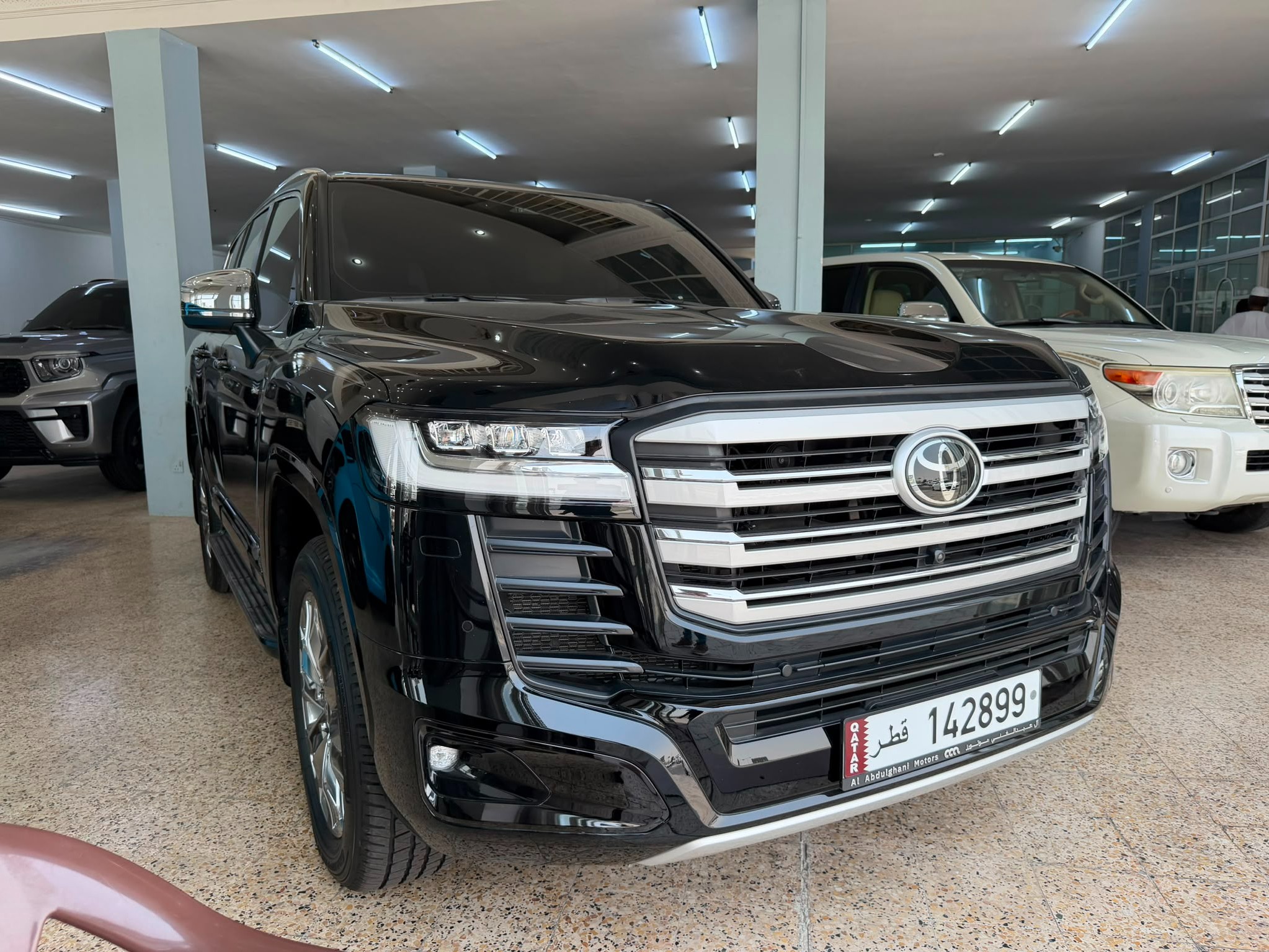 Toyota Land Cruiser VX 2025