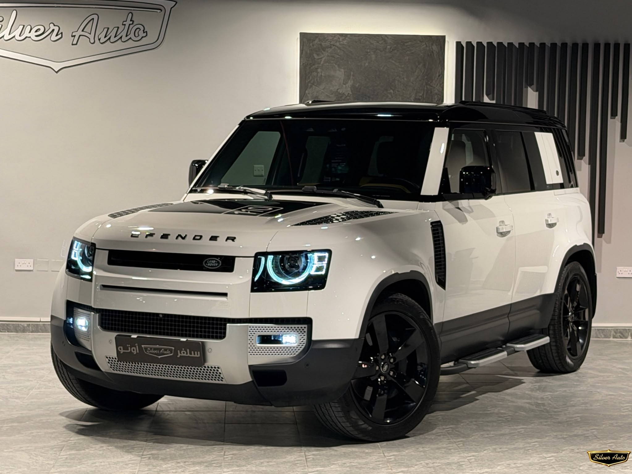 Land Rover Defender 110 3.0i6 HSE 2024 - Image 2