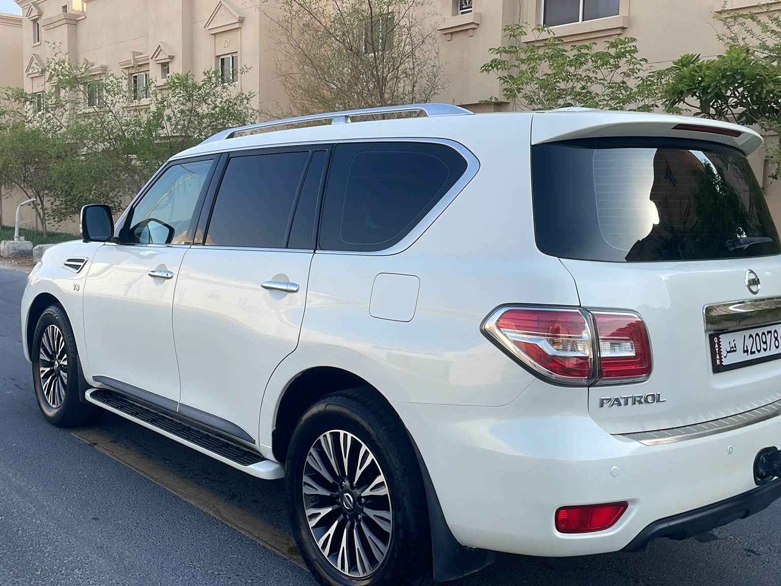 Nissan Patrol  Platinum 2015 - Image 3