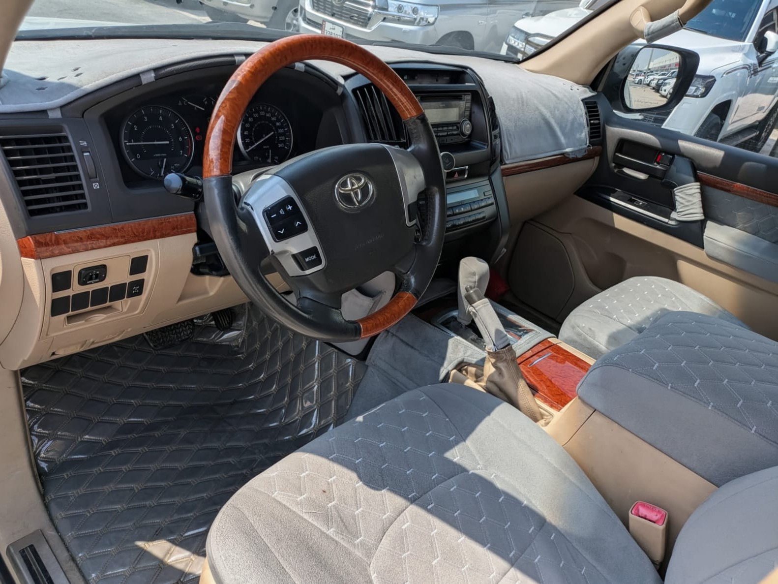 Toyota Land Cruiser GX 2013 - Image 2