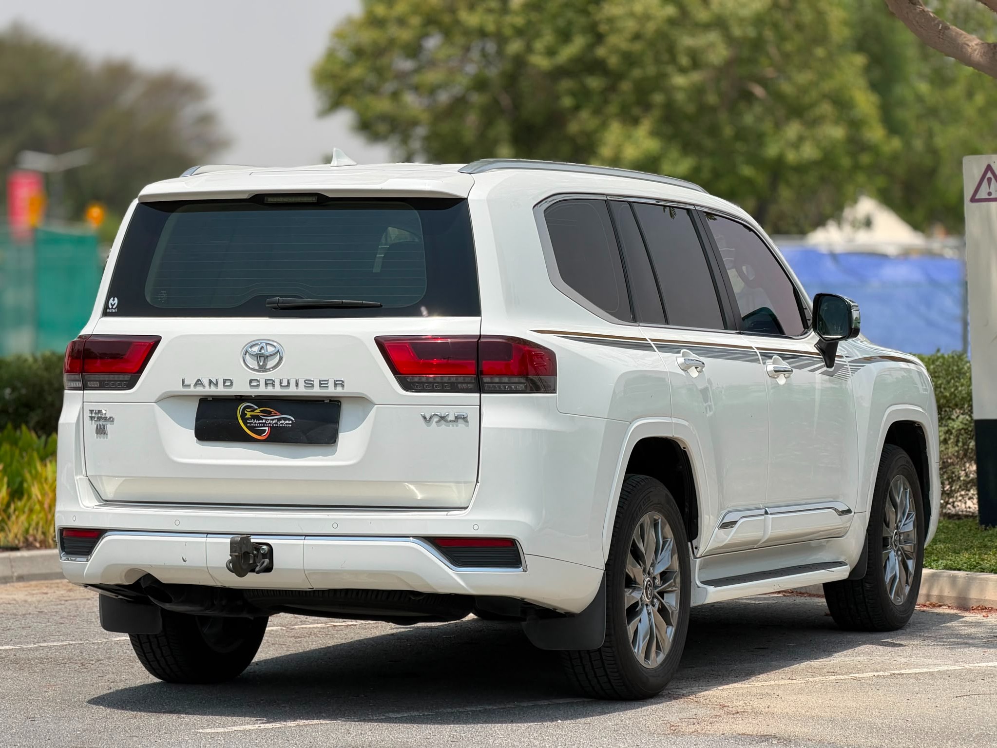 Toyota Land Cruiser VXR Twin Turbo 2023 - Image 4