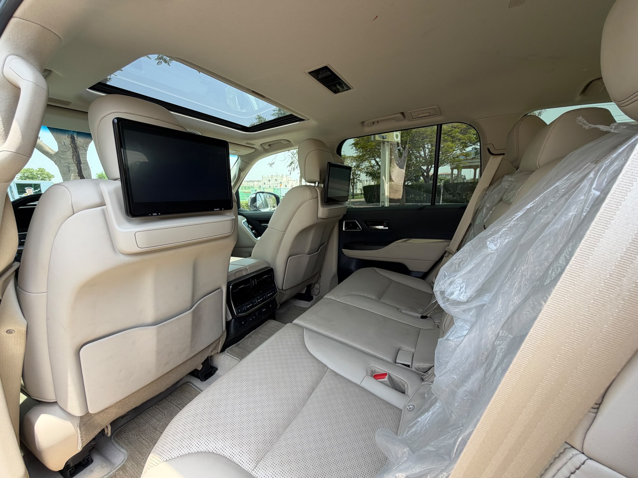 Toyota Land Cruiser VXR Twin Turbo 2023 — photo 13 for sale in Qatar