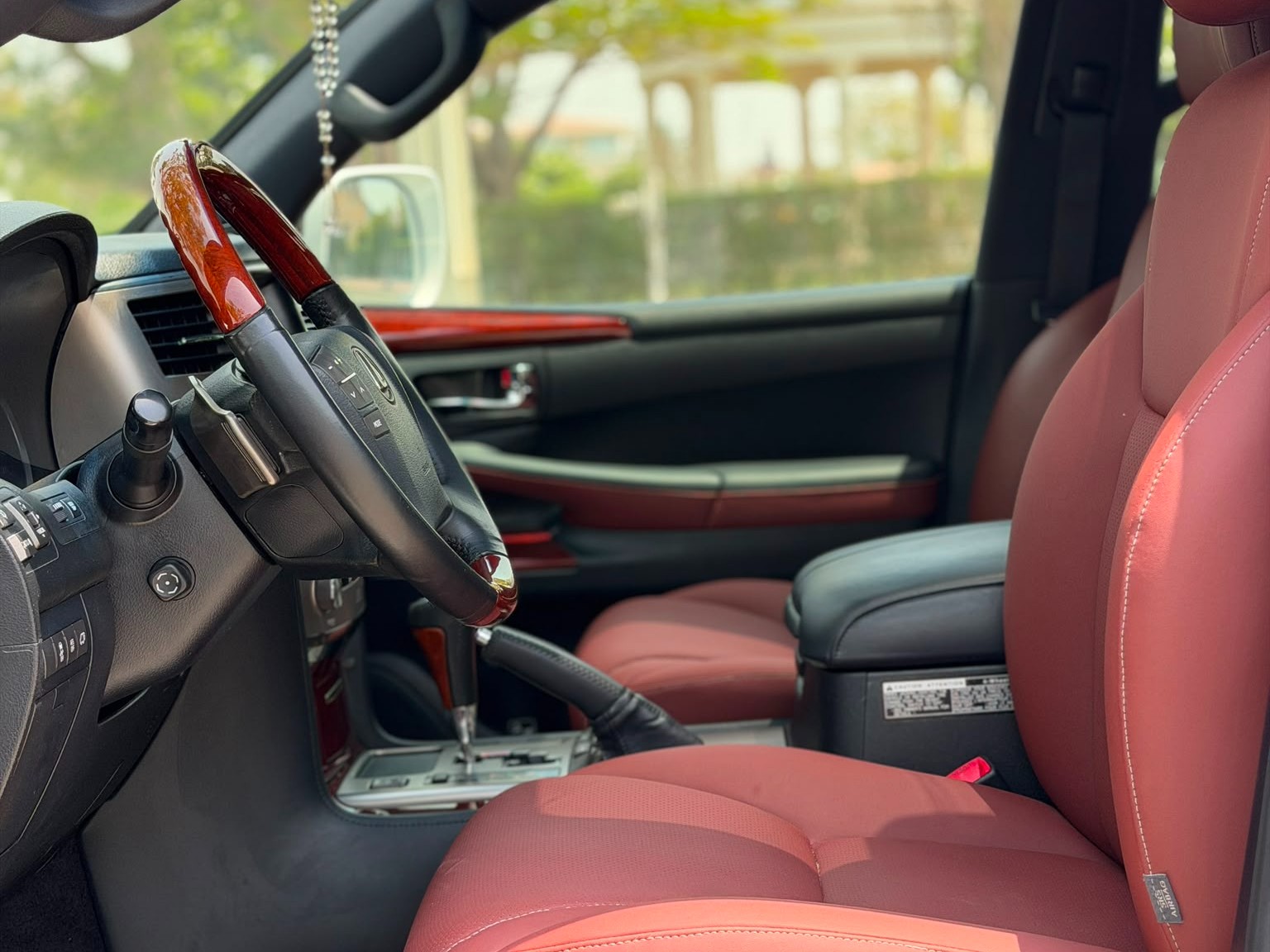 Lexus LX 570 S 2014 — photo 15 for sale in Qatar