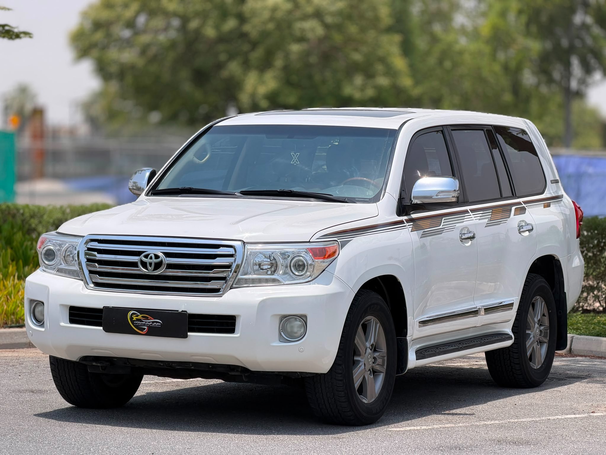 Toyota Land Cruiser GXR v8 2015 - Image 3