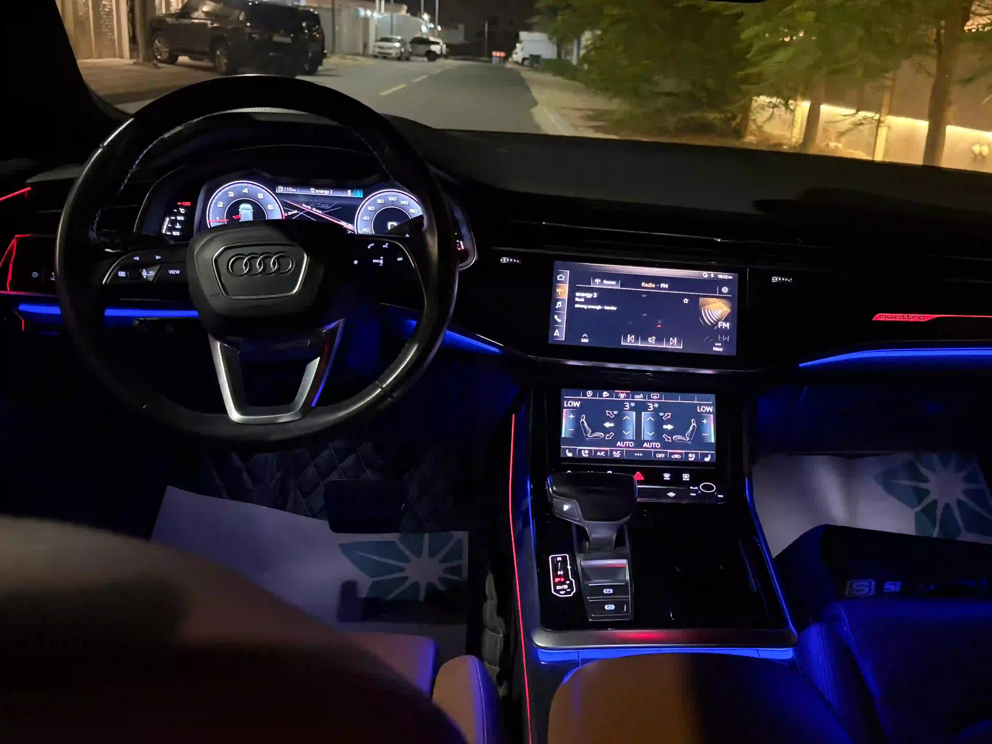 Audi Q8 Quattro 55 TFSI 2019 — photo 10 for sale in Qatar