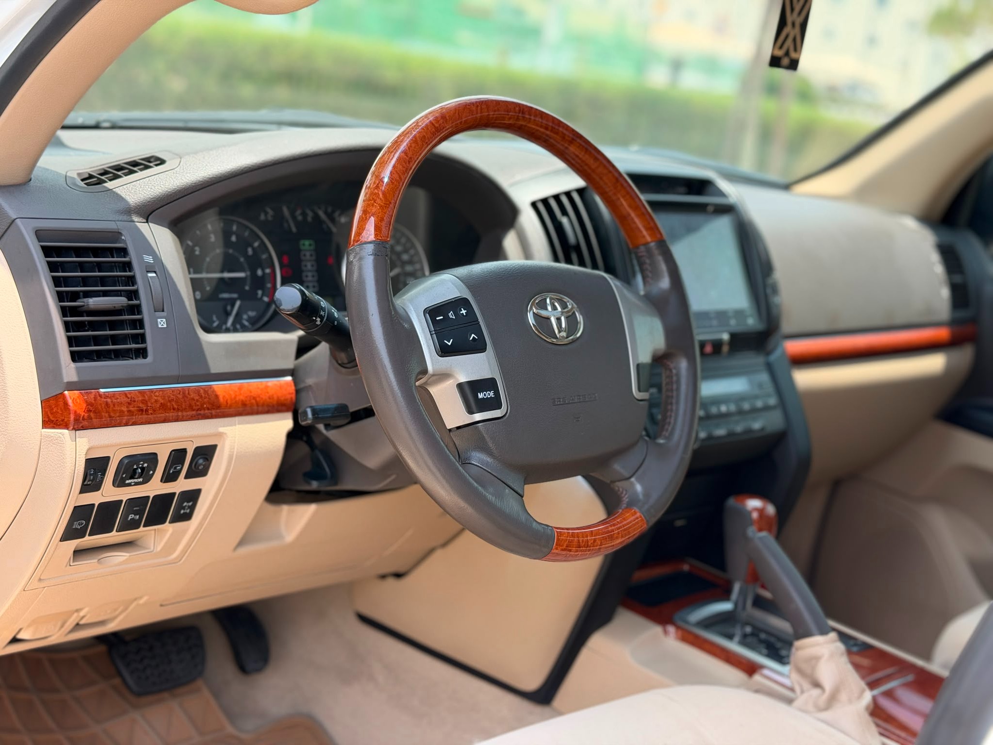 Toyota Land Cruiser GXR v8 2015 — photo 13 for sale in Qatar