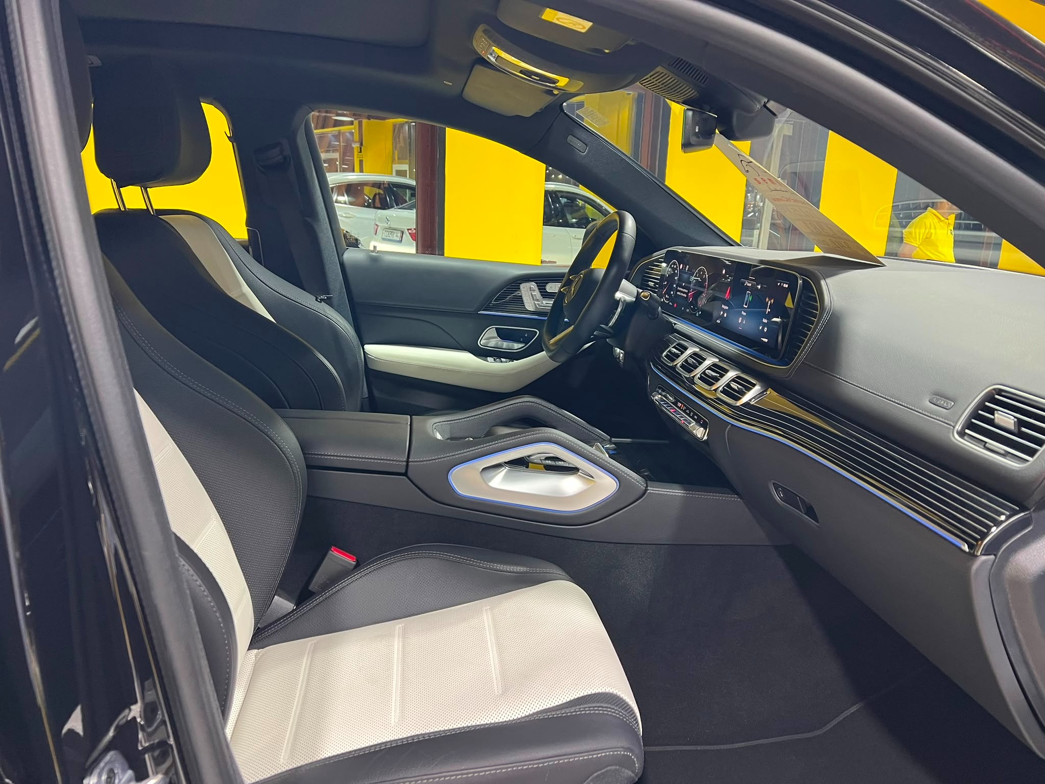 Mercedes-Benz GLE  450 2025 - Image 4