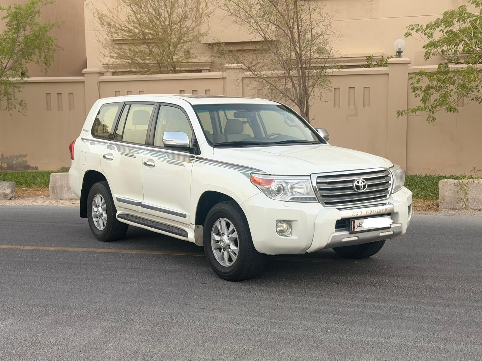 Toyota Land Cruiser GXR v8 2015