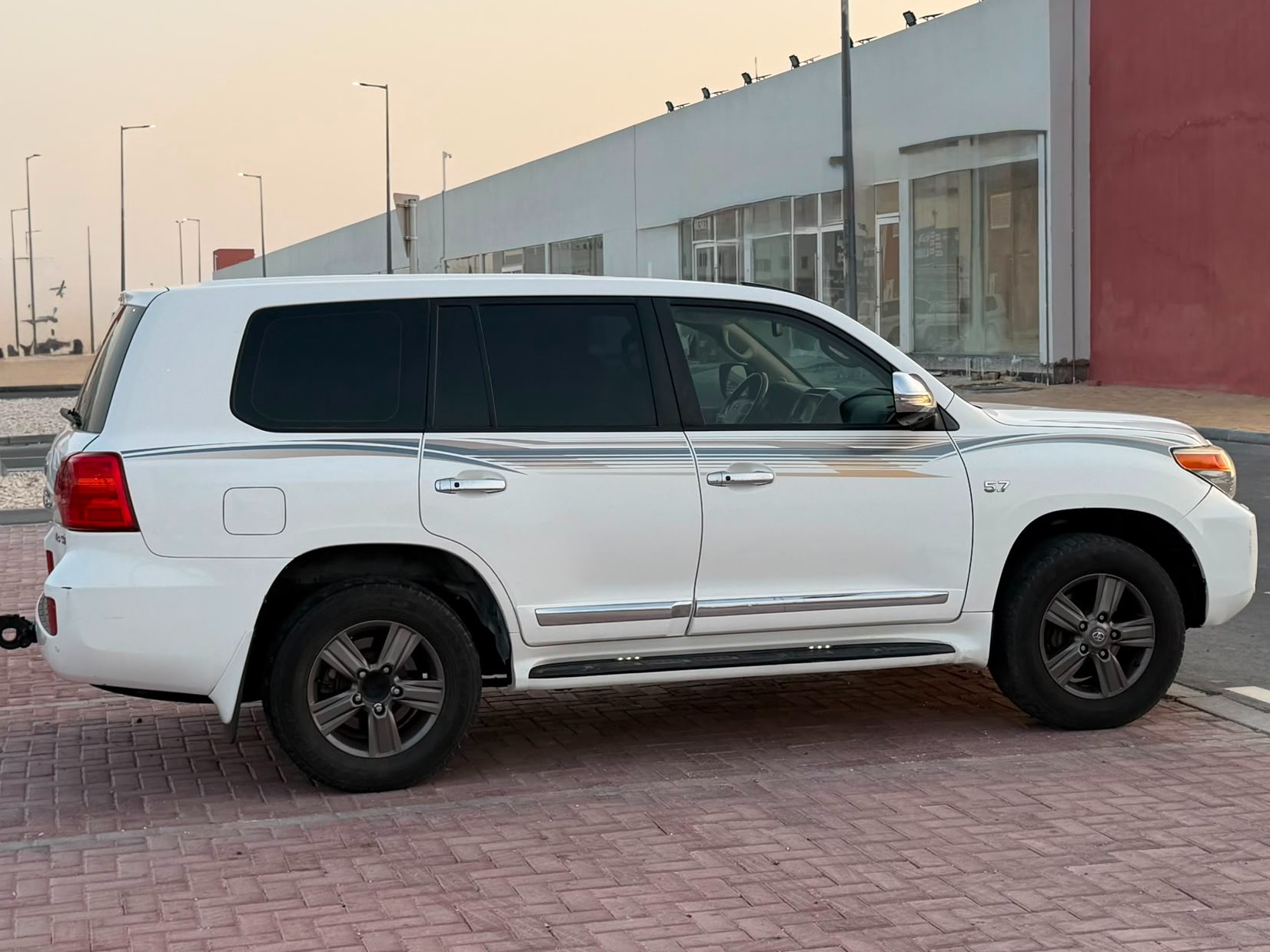Toyota Land Cruiser VX.R 2014 - Image 4