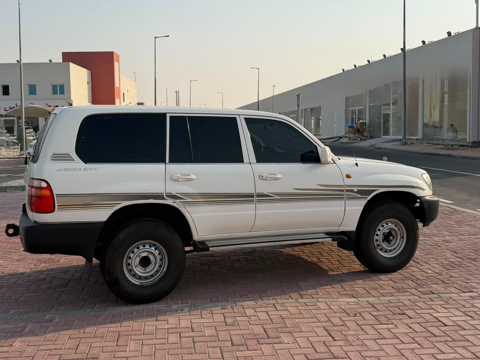 Toyota Land Cruiser GX.R 2001 - Image 4
