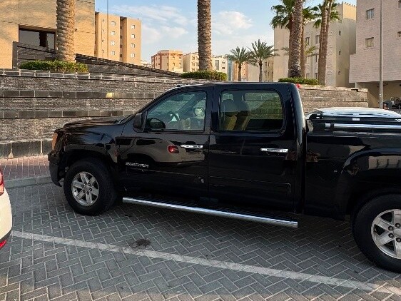GMC Sierra SLE 2012 - Image 3
