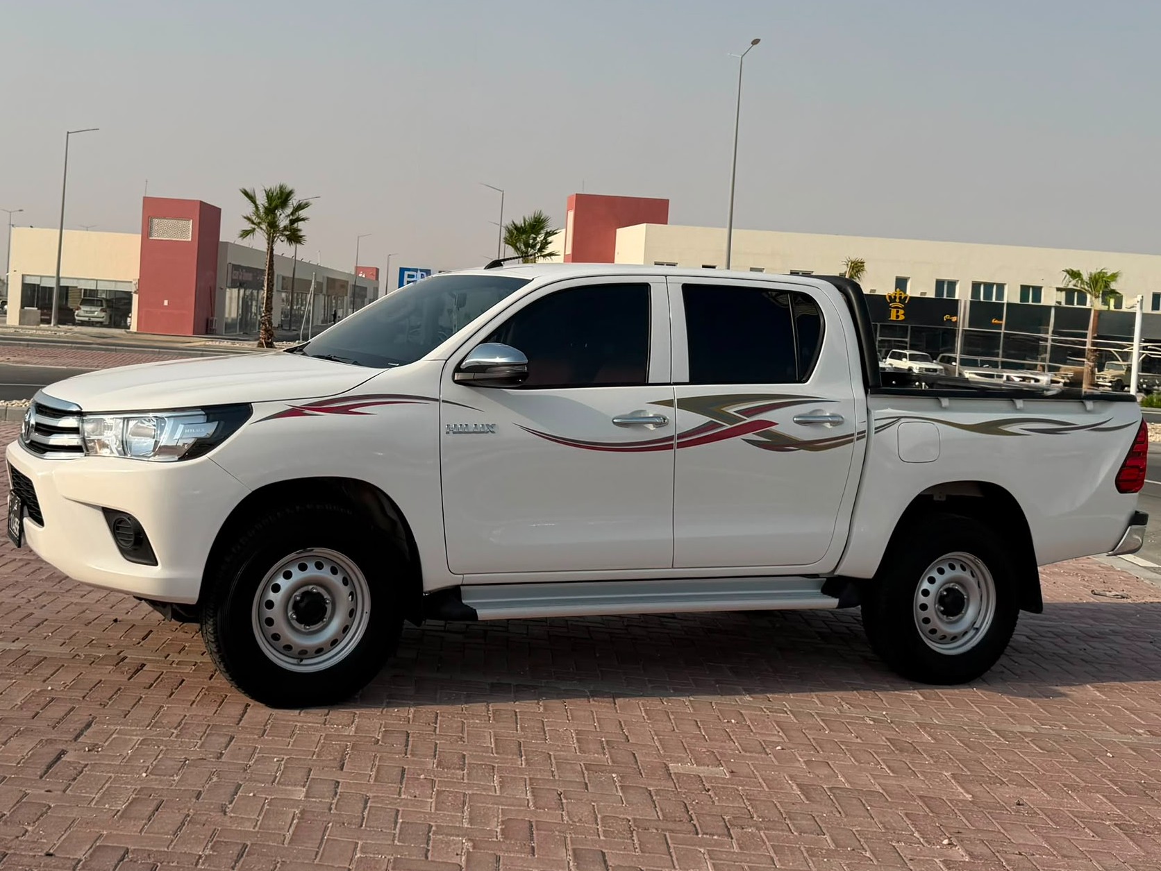 Toyota Hilux 4X4 2025 - Image 3