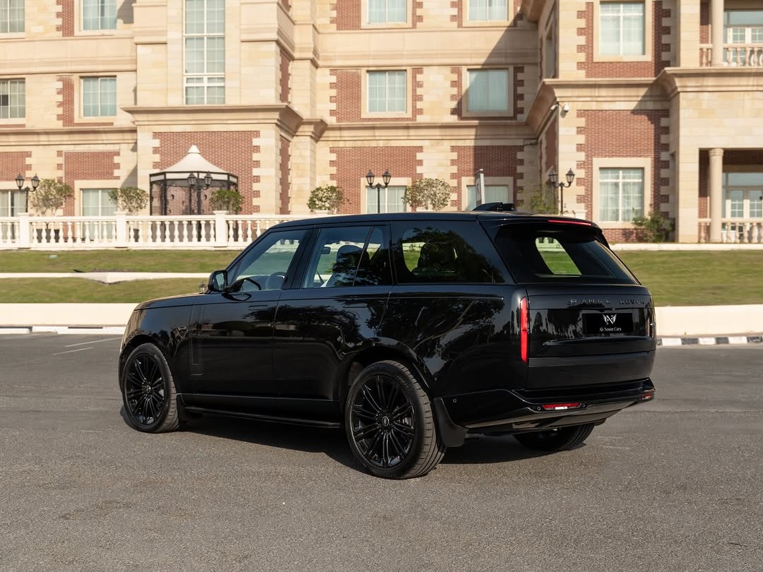 Land Rover Range Rover HSE 2023 - Image 4