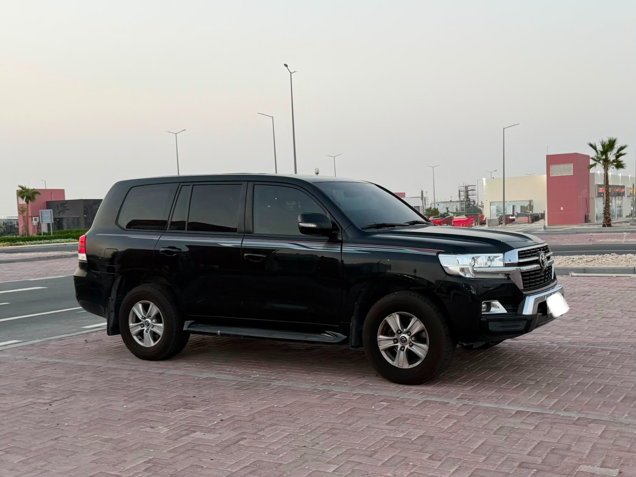 Toyota Land Cruiser GXR v6 2021 - Image 3
