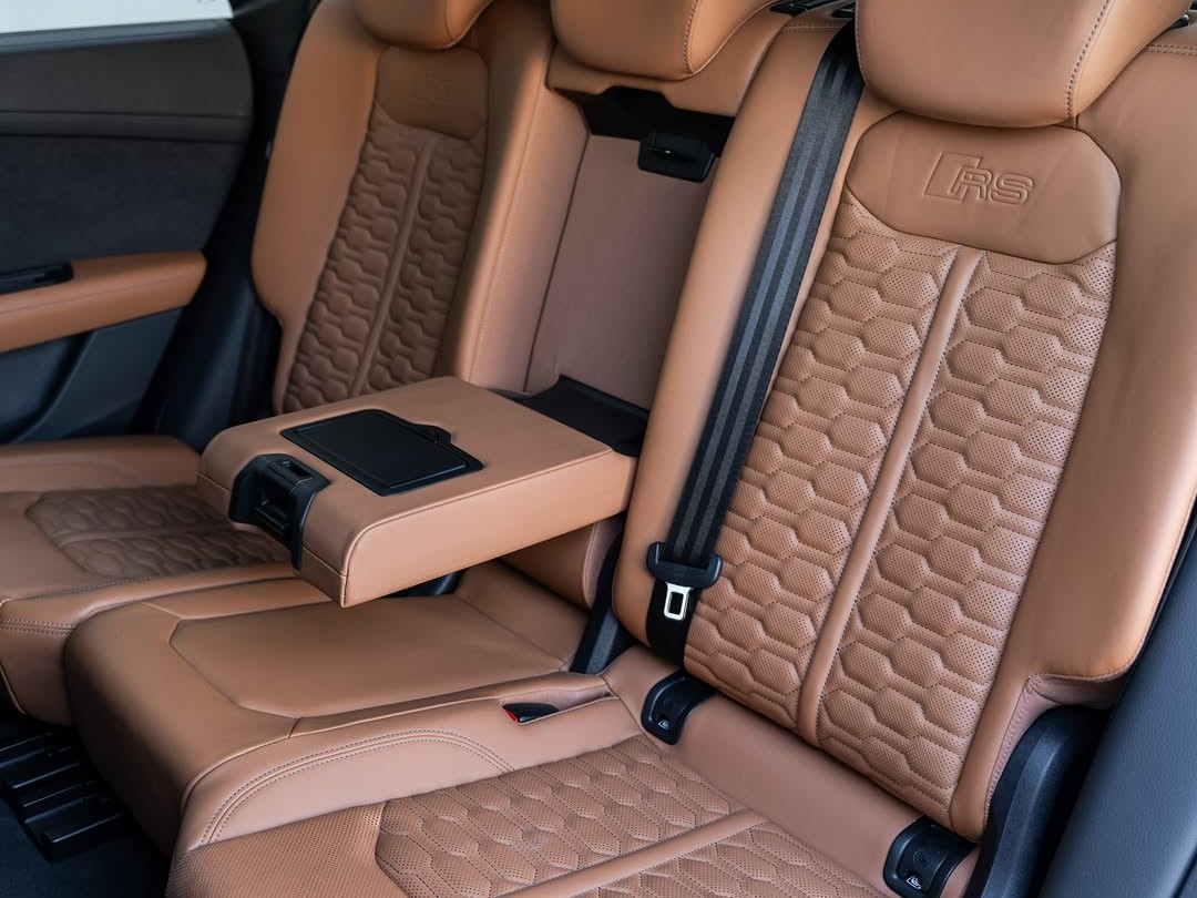Audi RSQ 8 2023 - Image 2