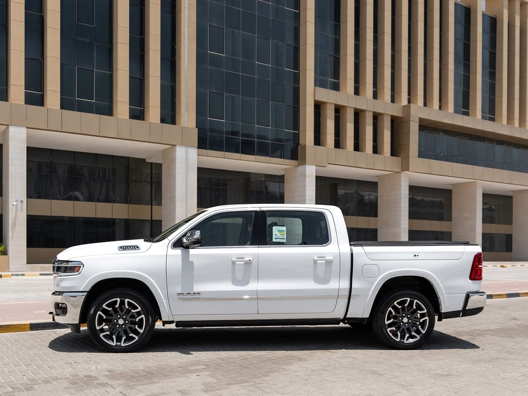 Dodge Ram 1500 2025 - Image 2