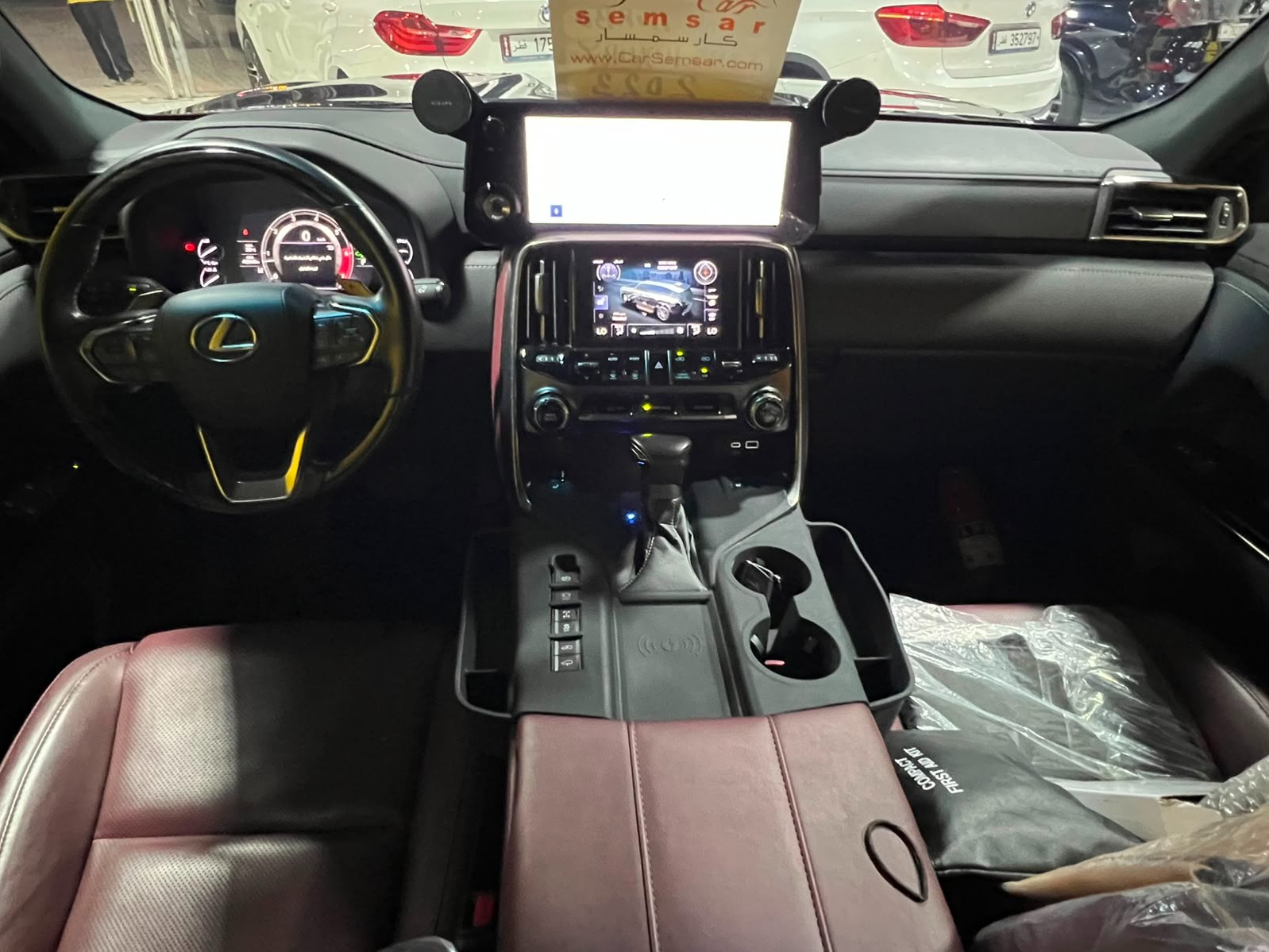 Lexus LX 600 Luxury  2023 - Image 3