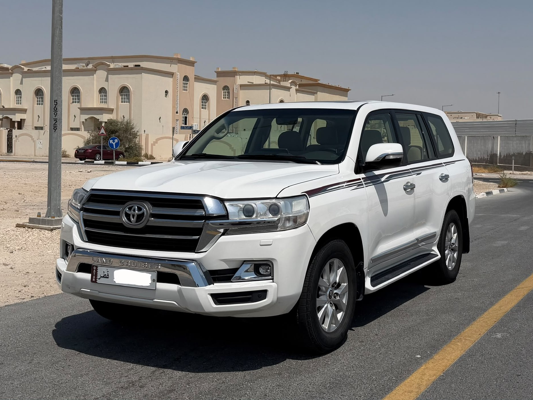 Toyota Land Cruiser GXR v8 2020 - Image 3