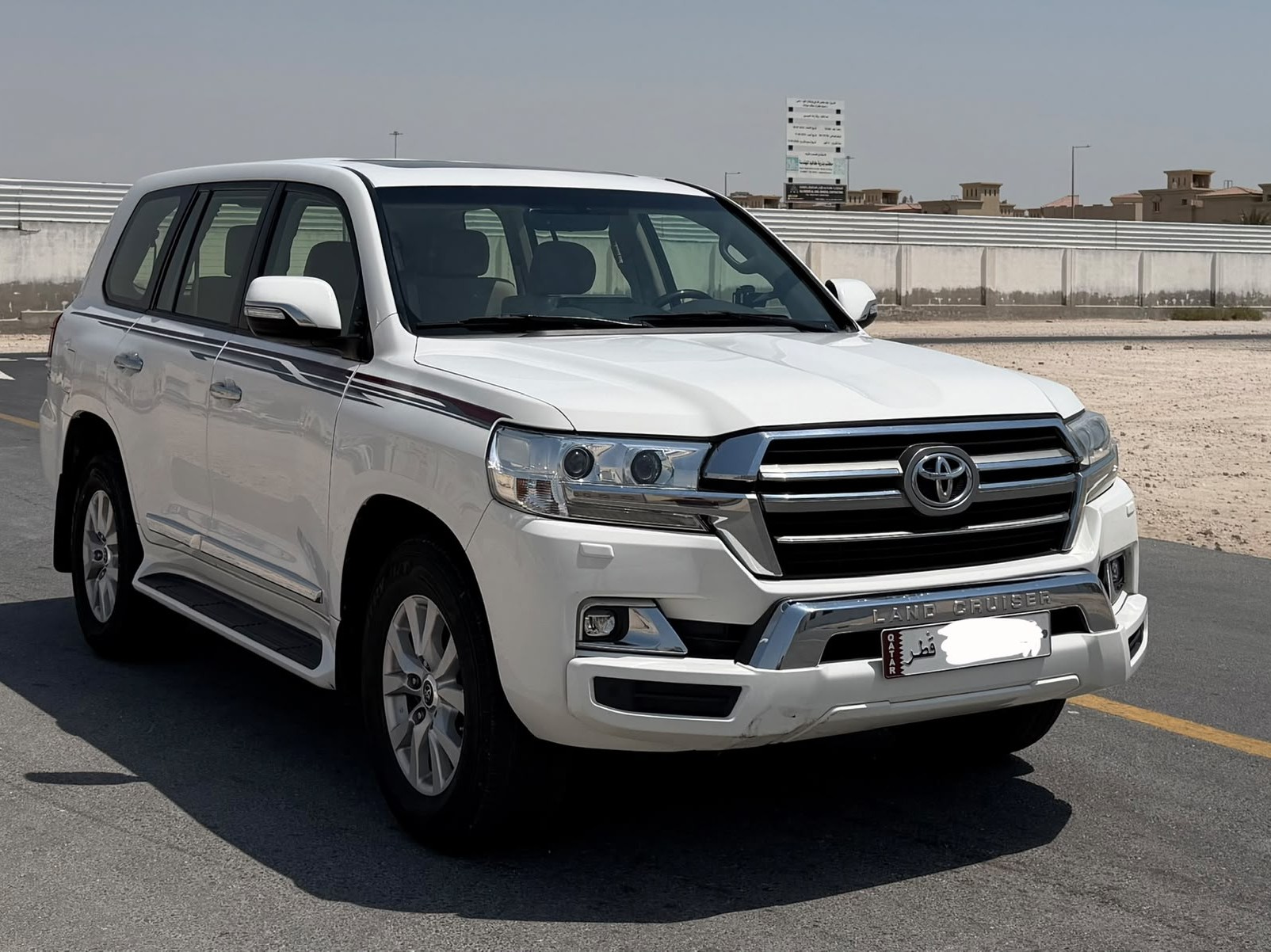 Toyota Land Cruiser GXR v8 2020 - Image 1