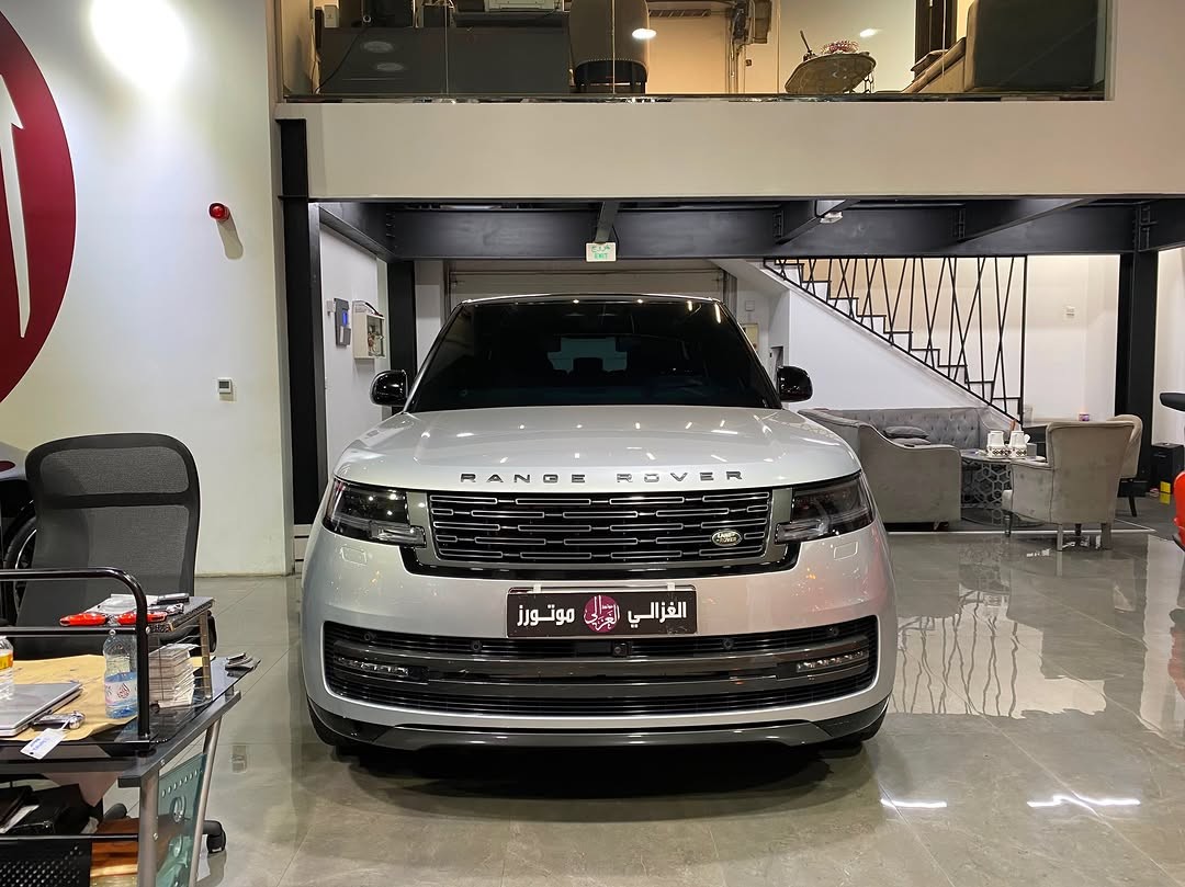 Land Rover Range Rover HSE 2024