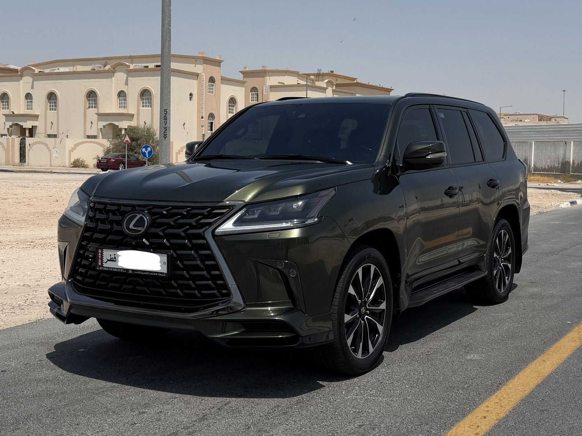 Lexus LX 570 S Black Edition 2021 - Image 3